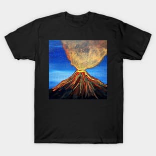 Fiery volcano erupting - blue and orange T-Shirt